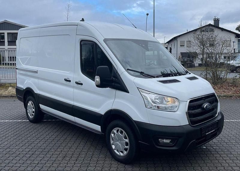 Gebraucht Ford Transit 131 PS (96 kW) 2021 Weiß Van / Kleinbus