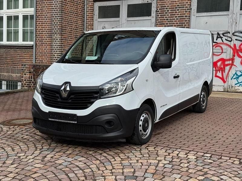 Gebraucht Renault Trafic 140 PS (102 kW) 2016 Weiß Van / Kleinbus