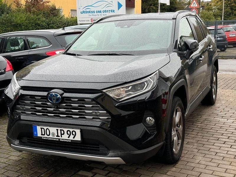 Schwarz Gebraucht 2019 Toyota RAV4 Hybrid Lounge SUV | 27.890 € (Guter Preis) - Bild 1/4
