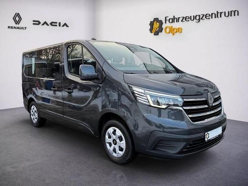 Second-hand Renault Trafic Evolution 150 CP (110 kW) 2024 Gri Monovolum