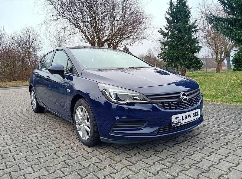 Gebraucht Opel Astra Selection 110 PS (80 kW) 2016 Blau Limousine
