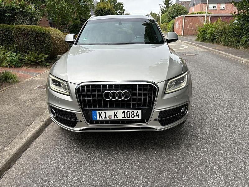 Silber Gebraucht 2015 Audi Q5 SUV | 18.650 € (Fairer Preis) - Bild 1/4