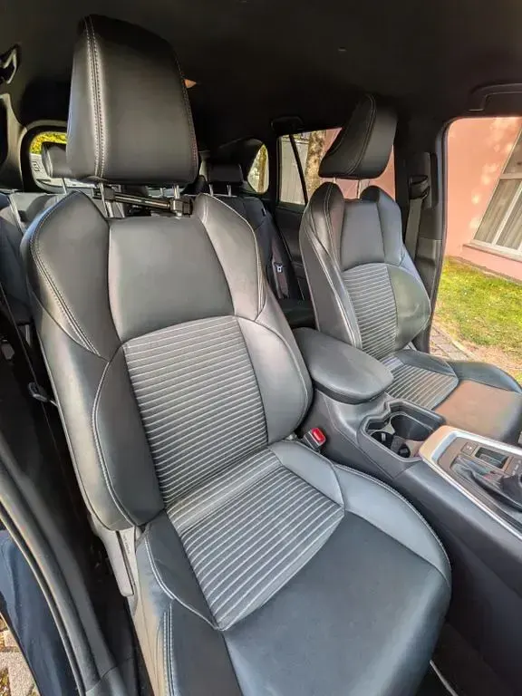 Gebraucht Toyota RAV4 Edition 218 PS (160 kW) 2020 Schwarz SUV