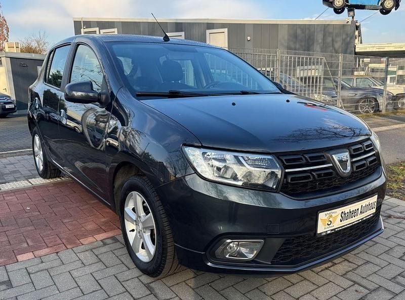 Schwarz Gebraucht 2019 Dacia Sandero Comfort Limousine | 6.499 € (Fairer Preis) - Bild 1/4