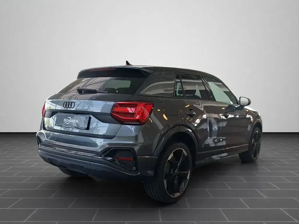 Neu Audi Q2 S-Line 150 PS (110 kW) 2026 Grau SUV