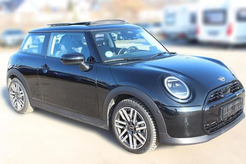 Gebraucht Mini Cooper Classic 114 kW (156 PS) 2025 Schwarz Kleinwagen