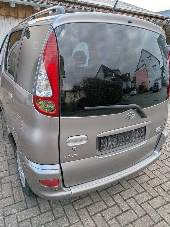 Gebraucht Toyota Yaris Verso Sol 84 PS (61 kW) 2006 Beige Van / Kleinbus