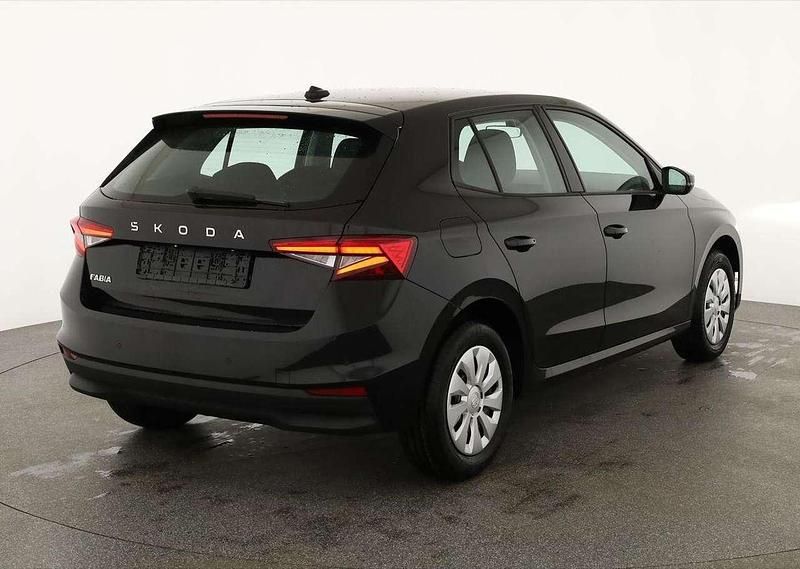 Neu Skoda Fabia Selection 95 PS (69 kW) 2025 Black magic metallic Kleinwagen