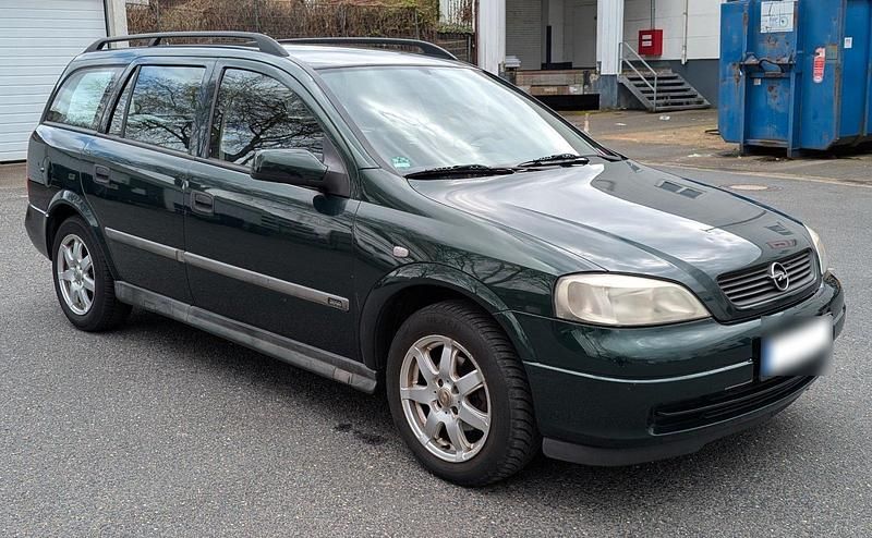 Gebraucht Opel Astra 101 PS (74 kW) 2001 Grün Kombi