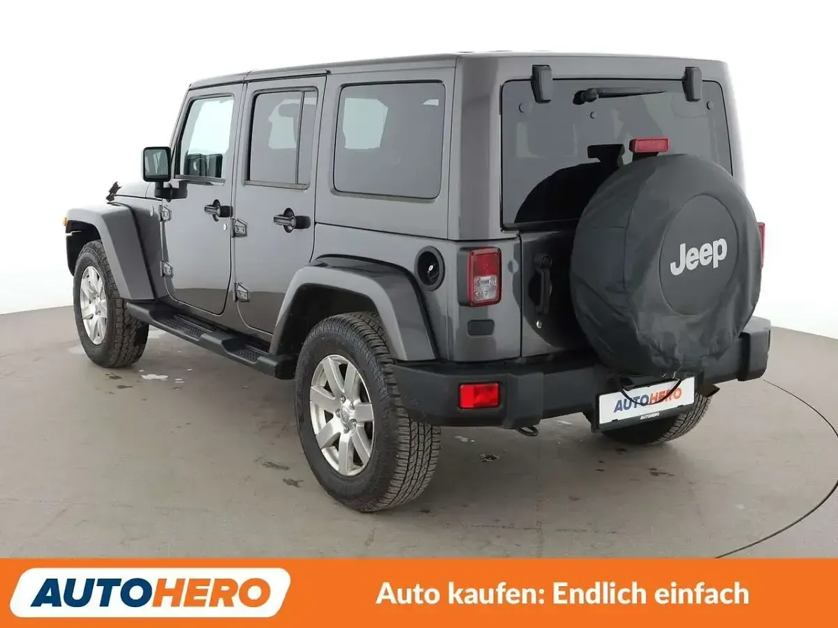 Gebraucht Jeep Wrangler Sahara 200 PS (147 kW) 2018 Granite crystal SUV