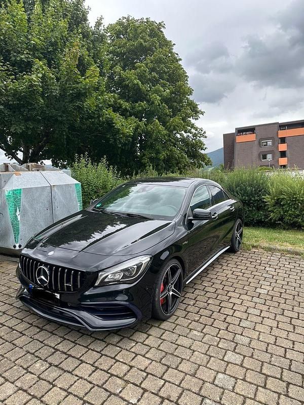 Schwarz Gebraucht 2016 Mercedes CLA45 AMG AMG Coupé | 22.999 € (Superpreis) - Bild 1/4