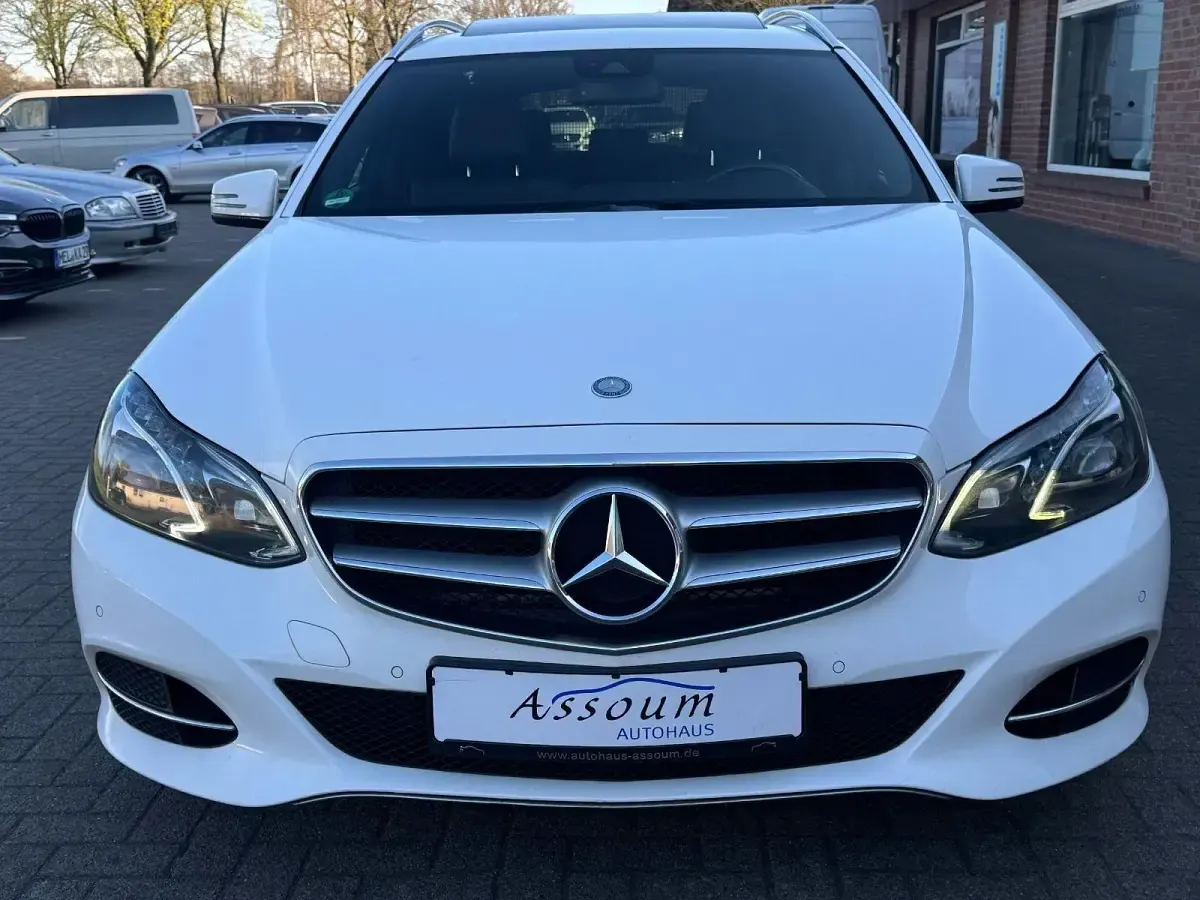 Gebraucht Mercedes E350 Avantgarde 252 PS (185 kW) 2014 Weiß Kombi