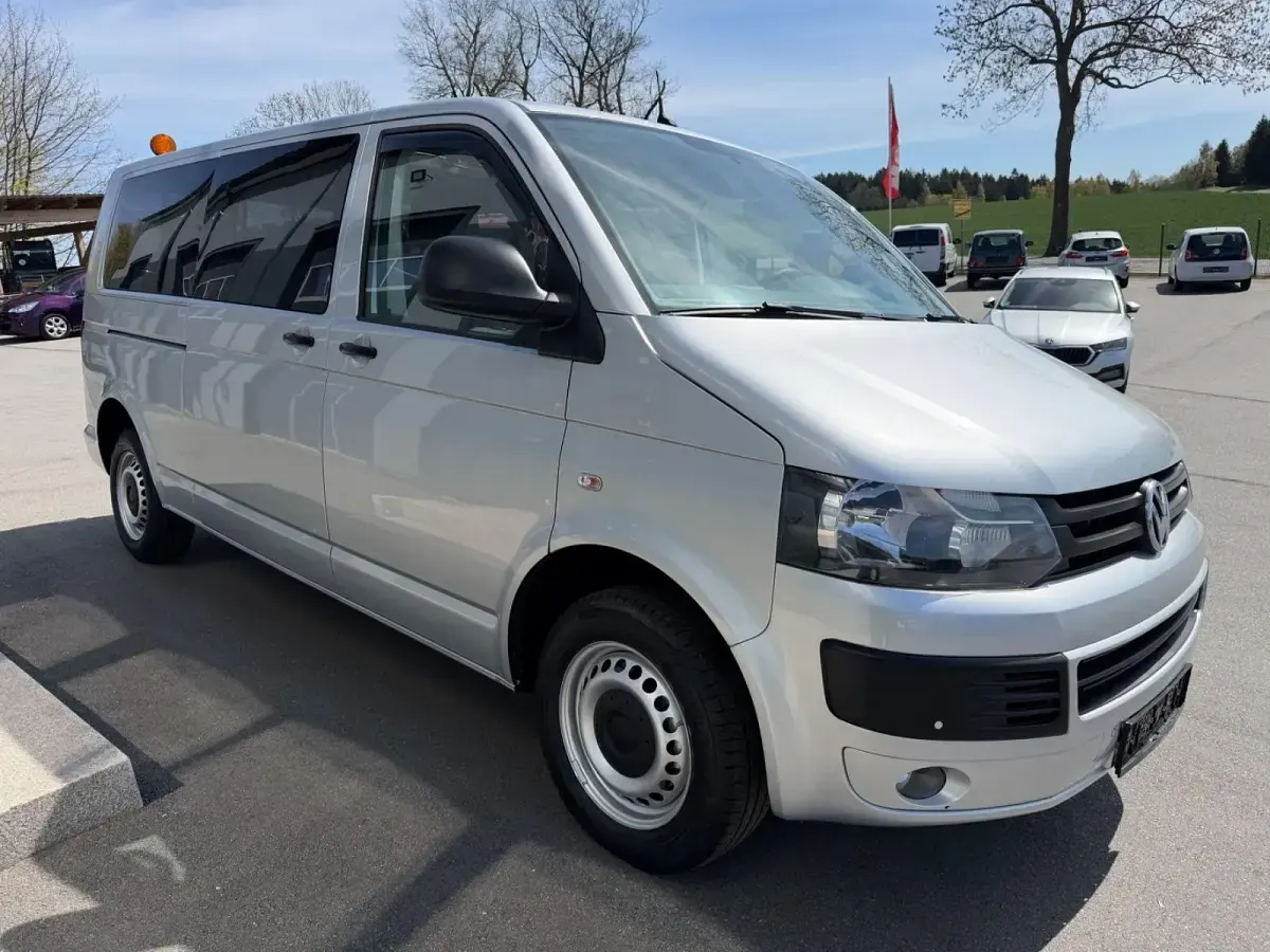 Używany VW Transporter 140 KM (102 kW) 2014 Srebrny Van