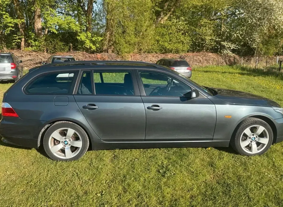 Używany BMW 530 272 KM (200 kW) 2008 Szary Kombi