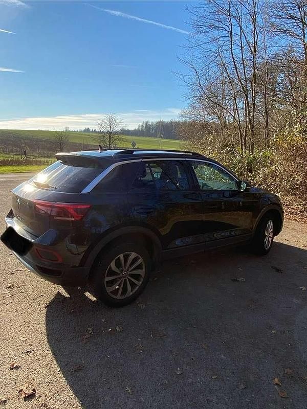 Gebraucht VW T-Roc Life 150 PS (110 kW) 2023 Schwarz SUV