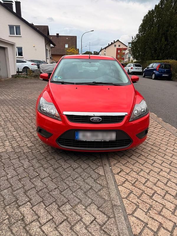 Rot Gebraucht 2009 Ford Focus Limousine | 2.699 € (Guter Preis) - Bild 1/4