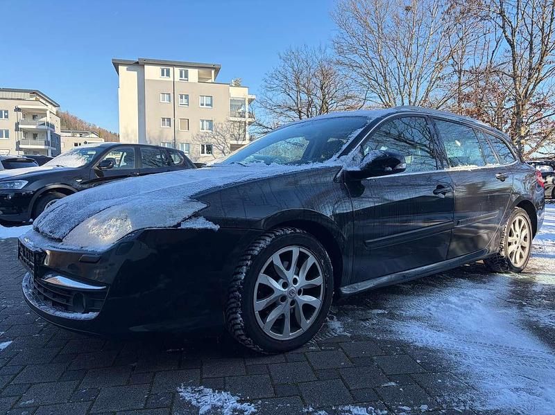 Perlmuttschwarz Gebraucht 2010 Renault Laguna III Expression Kombi | 1.900 € (Superpreis) - Bild 1/4