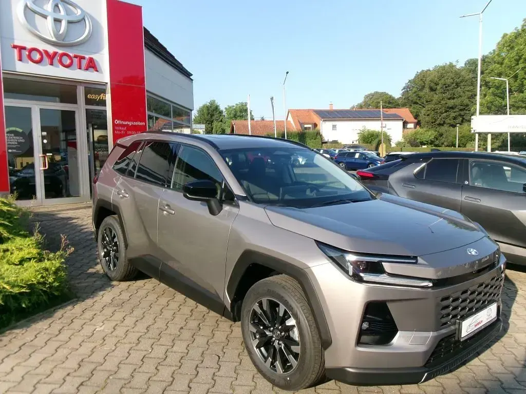 Neu Toyota RAV4 Hybrid 194 PS (142 kW) 2026 Avantgardebronze metallic SUV