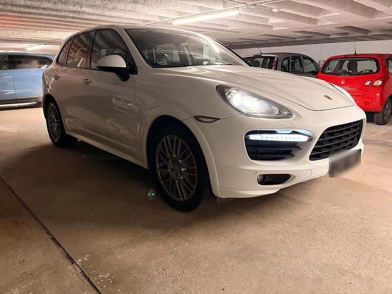 Gebraucht Porsche Cayenne GTS 421 PS (309 kW) 2013 Weiß SUV
