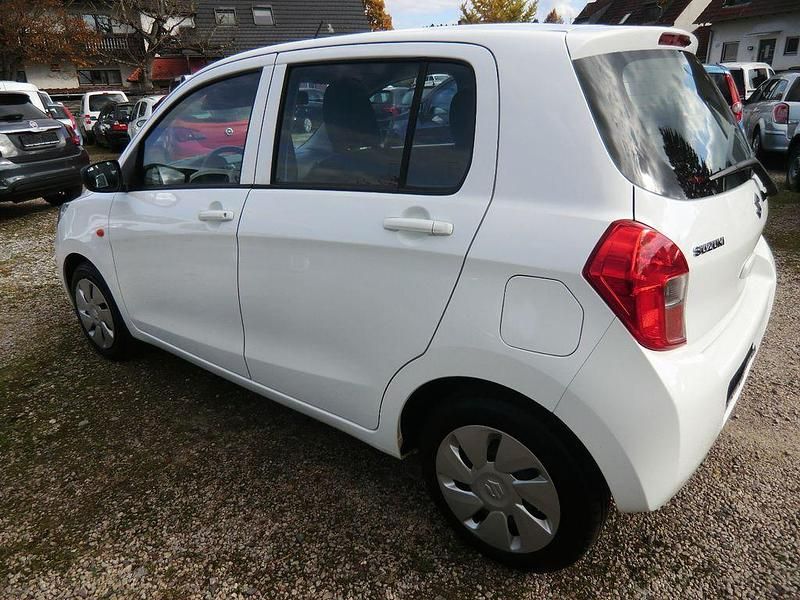Gebraucht Suzuki Celerio Club 68 PS (50 kW) 2019 Weiß Kleinwagen