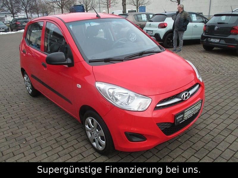 Gebraucht Hyundai i10 Edition 69 PS (50 kW) 2012 Rot Kleinwagen