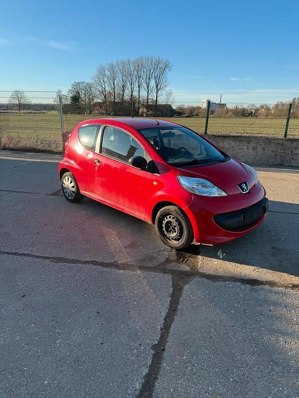 Gebraucht Peugeot 107 68 PS (50 kW) 2006 Rot Kleinwagen