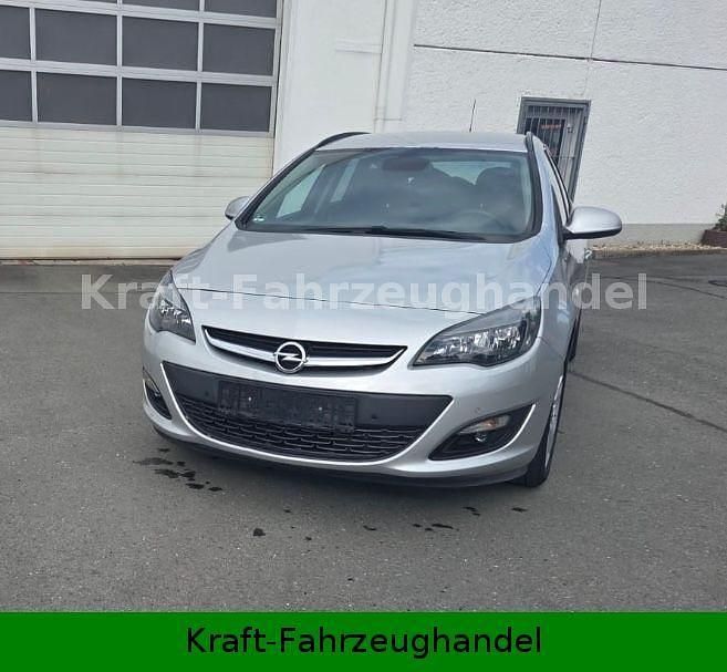 Gebraucht Opel Astra Style 140 PS (102 kW) 2015 Silber Kombi