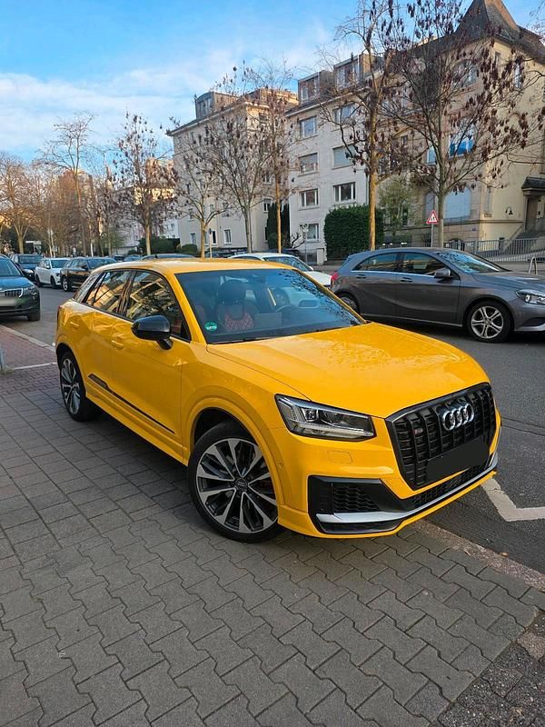 Gebraucht Audi SQ2 300 PS (220 kW) 2019 Gelb SUV
