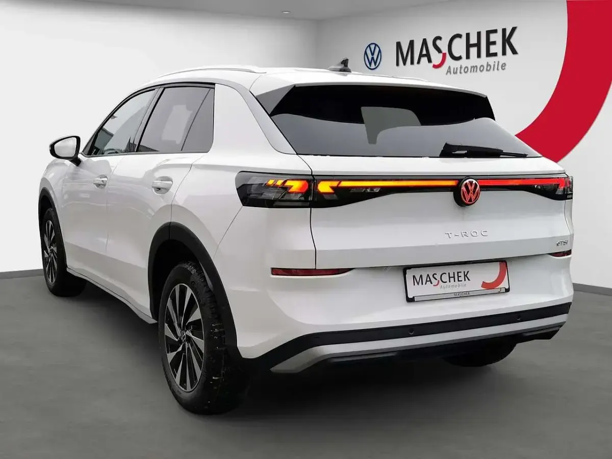 Neu VW T-Roc Style 116 PS (85 kW) 2026 Pure white uni SUV