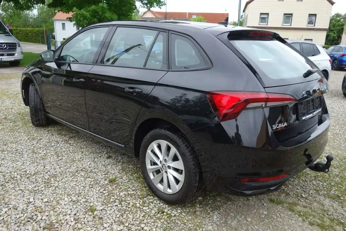 Usata Skoda Scala Selection 116 CV (85 kW) 2023 Nero Utilitaria