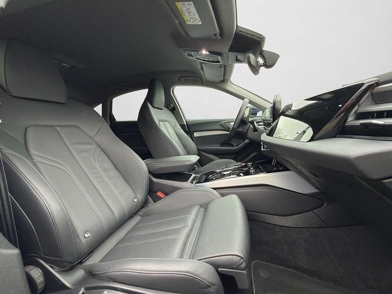 Gebraucht Audi A5 Basis 204 PS (150 kW) 2025 Firmamentblau metallic (metallic) Limousine