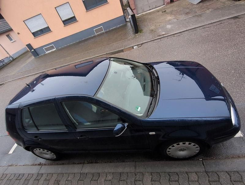 Gebraucht VW Golf IV Basis 101 PS (74 kW) 2000 Blau Limousine