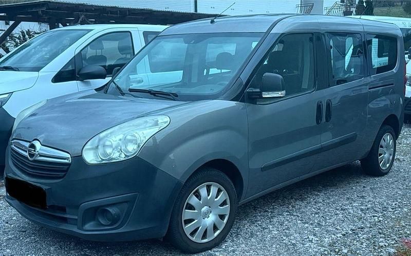 Gebraucht Opel Combo Edition 95 PS (69 kW) 2013 Beige Van / Kleinbus