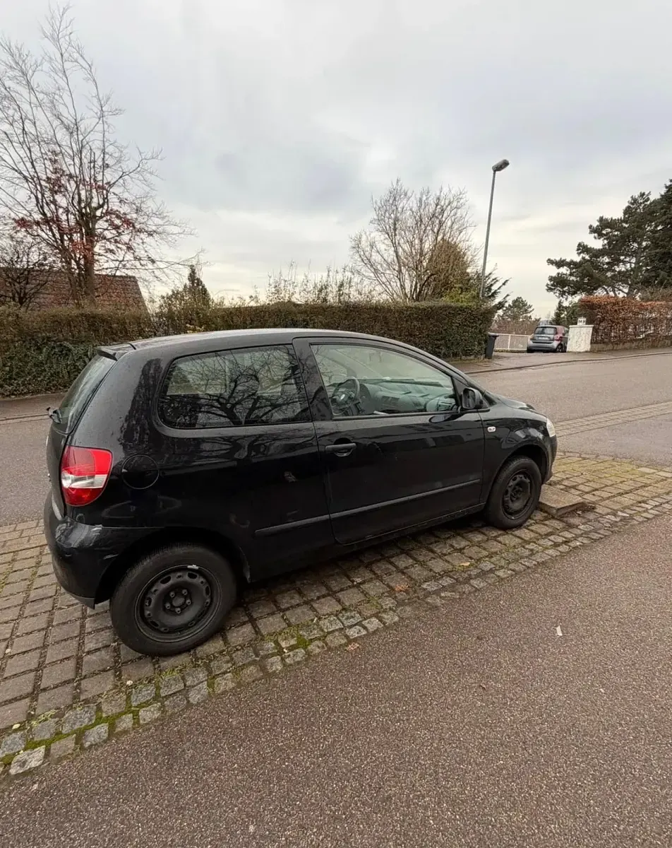 Gebraucht VW Fox 2012 Schwarz Kleinwagen