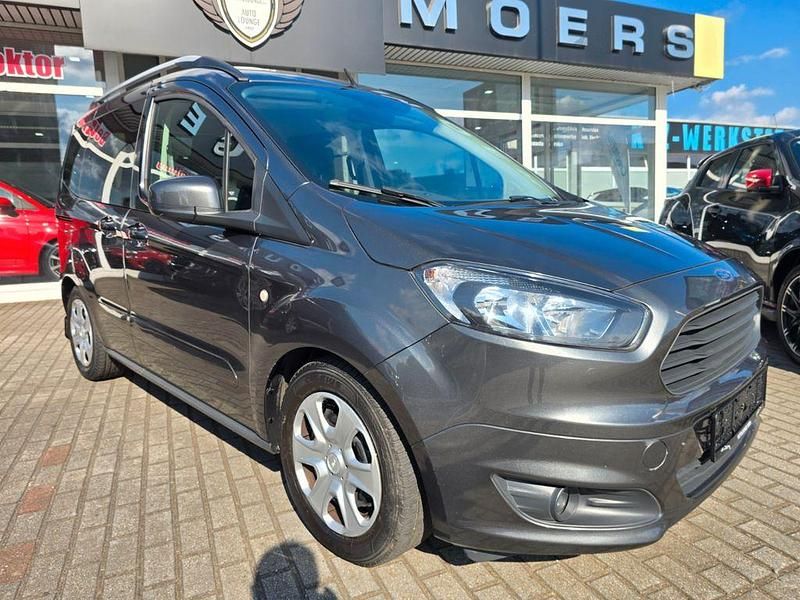 Gebraucht Ford Tourneo Courier Trend 101 PS (74 kW) 2017 Grau Van / Kleinbus