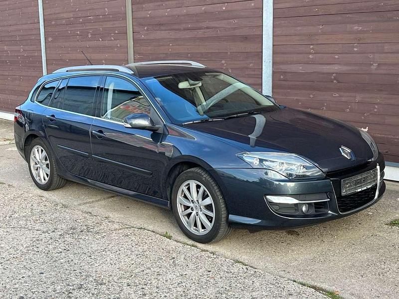 Grau Gebraucht 2013 Renault Laguna III Dynamique Kombi | 8.990 € (Teuer) - Bild 1/4
