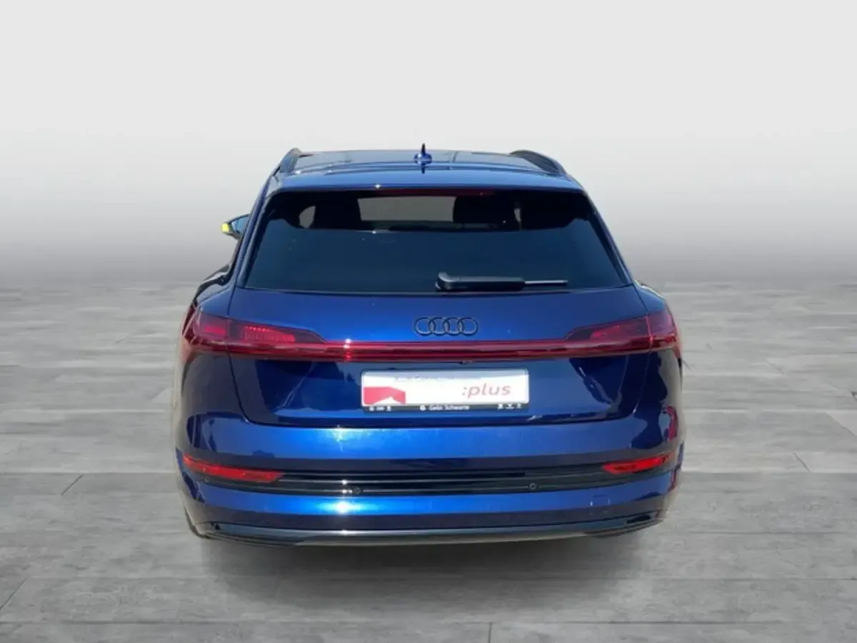 Gebraucht Audi e-tron Advanced 300 kW (408 PS) 2022 Blau SUV