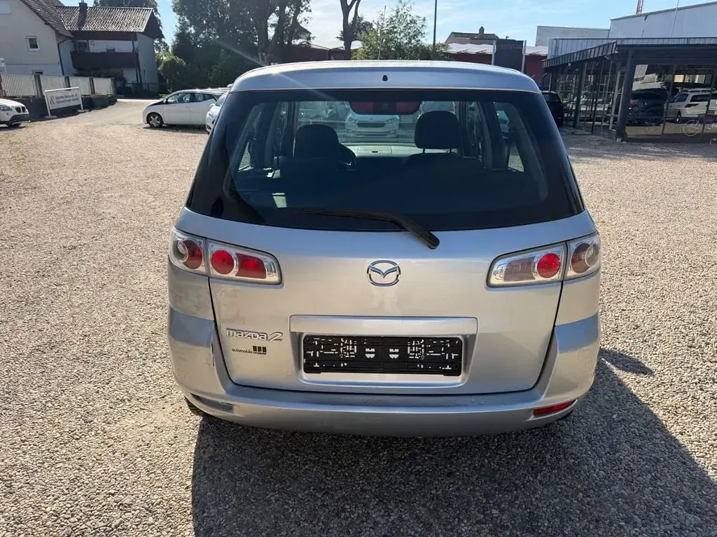 Gebraucht Mazda 2 80 PS (58 kW) 2007 Silber Kleinwagen