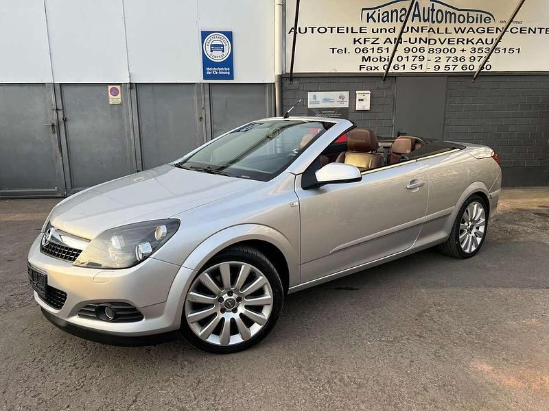 Gebraucht Opel Astra Cabriolet Cosmo 200 PS (147 kW) 2007 Starsilber iii m2 Cabrio