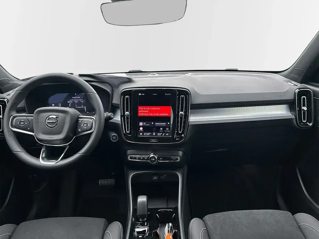 Gebraucht Volvo XC40 Plus 197 PS (144 kW) 2026 Weiss SUV