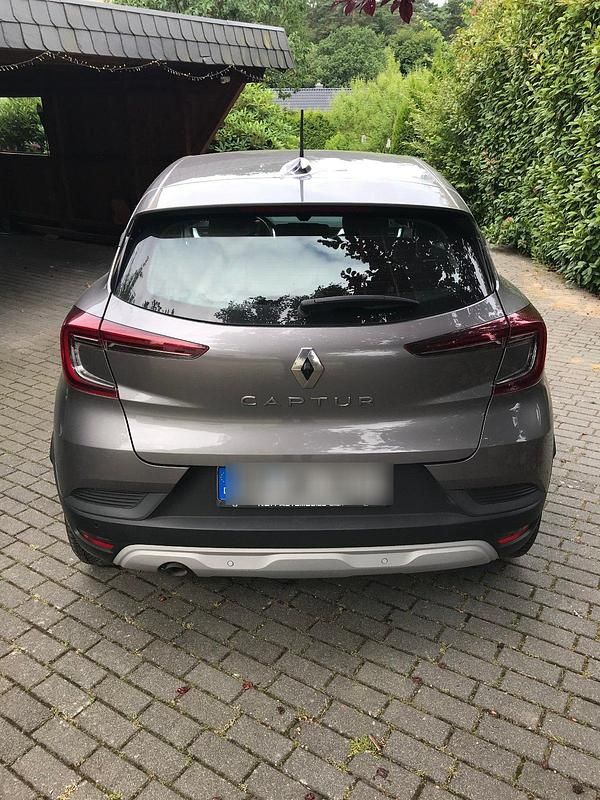 Gebraucht Renault Captur Intens 96 PS (70 kW) 2020 Grau SUV