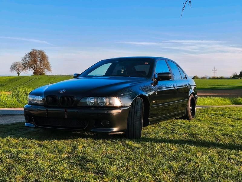 Second-hand BMW 525 193 CP (141 kW) 2003 Berlinǎ