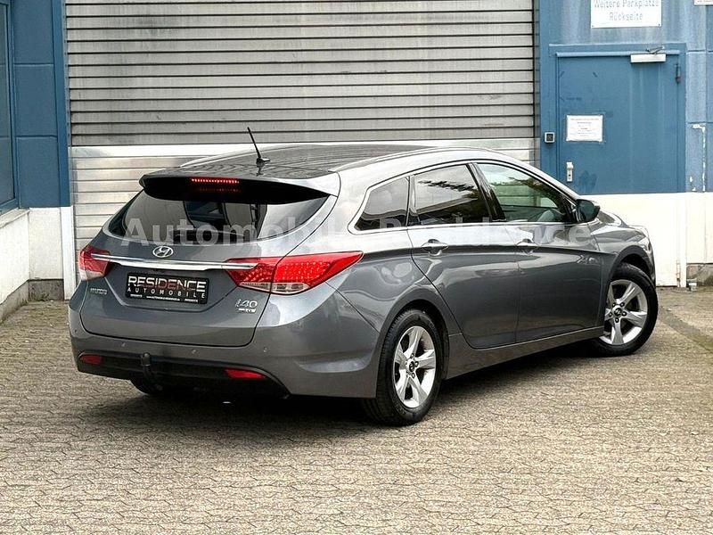 Gebraucht Hyundai i40 Style 177 PS (130 kW) 2011 Silber Kombi