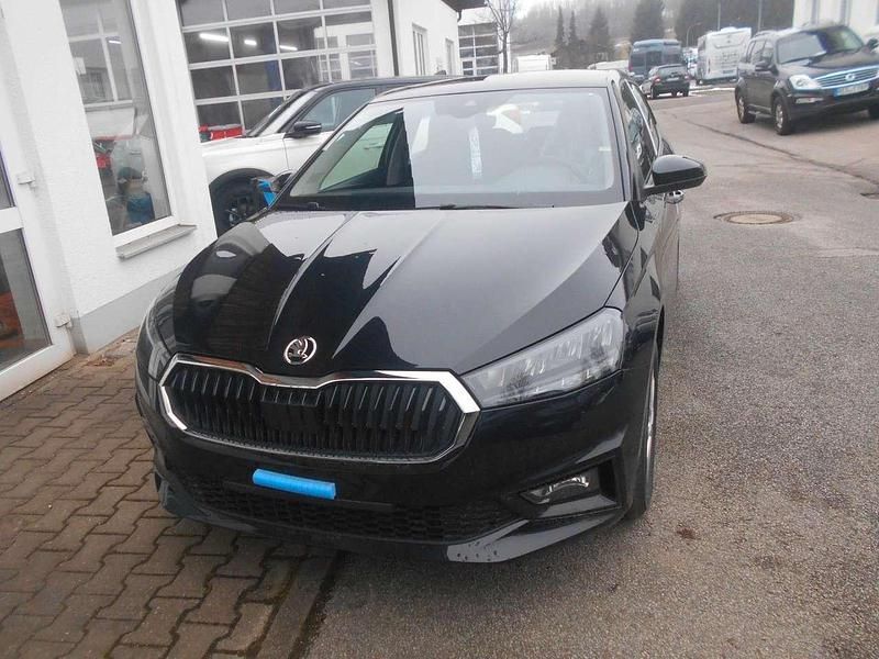 Neu Skoda Fabia Selection 95 PS (69 kW) 2025 Schwarz Limousine