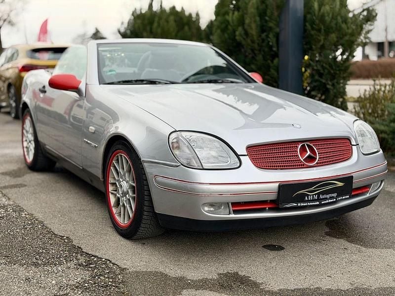 Gebraucht Mercedes SLK230 193 PS (141 kW) 1999 Silber Cabrio