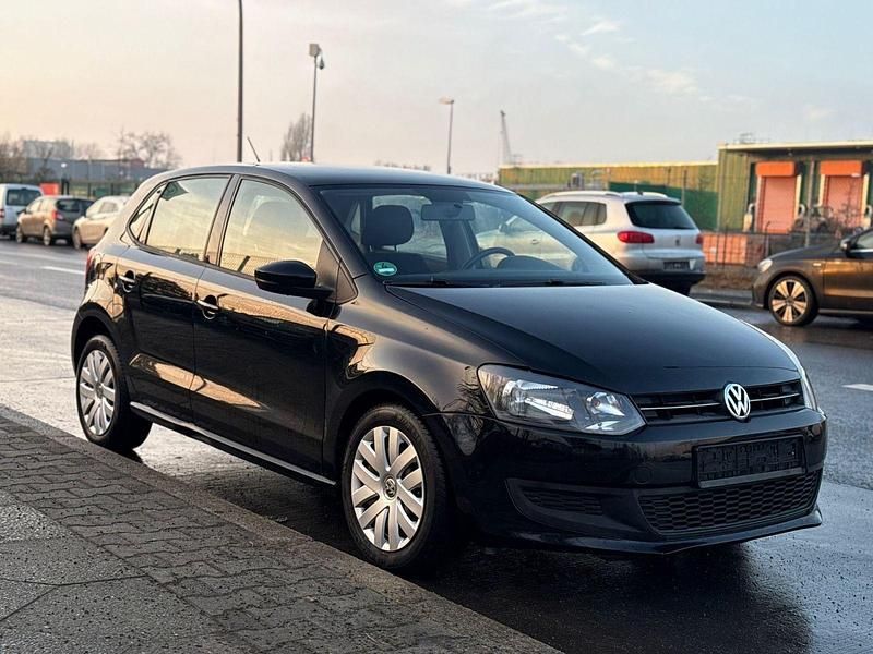 Gebraucht VW Polo Trendline 60 PS (44 kW) 2013 Schwarz Kleinwagen