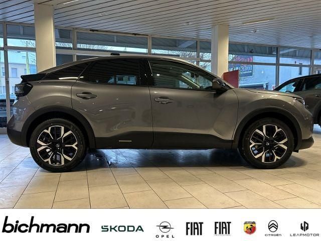 Neu Citroën C4 145 PS (106 kW) 2025 Blau SUV