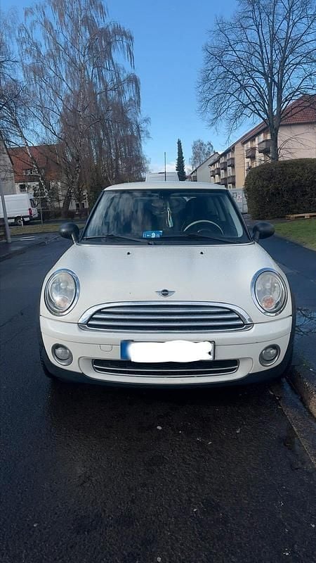 Gebraucht Mini Cooper 75 PS (55 kW) 2010 Weiß Kleinwagen