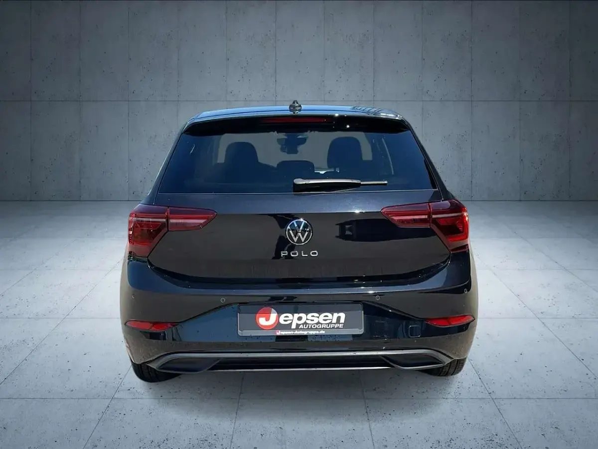 Gebraucht VW Polo IQ Drive 110 PS (80 kW) 2023 Schwarz Kleinwagen