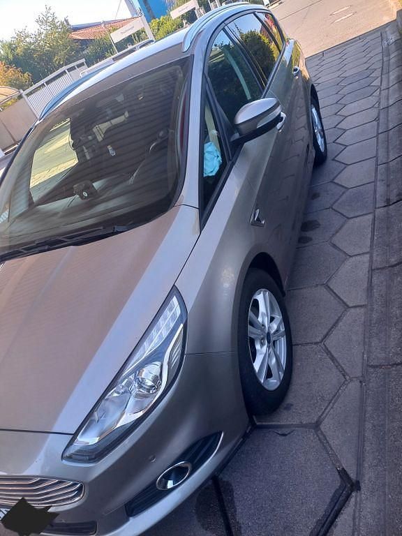 Gebraucht Ford S-MAX Business Edition 150 PS (110 kW) 2017 Beige Van / Kleinbus